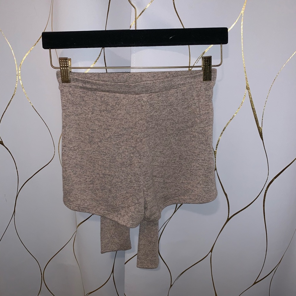 Crop t-shirt and shorts set - Picture 4 of 5
